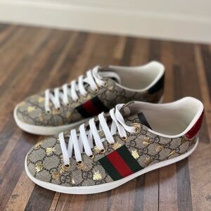 Women’s Gucci Ace Sneaker with Bees